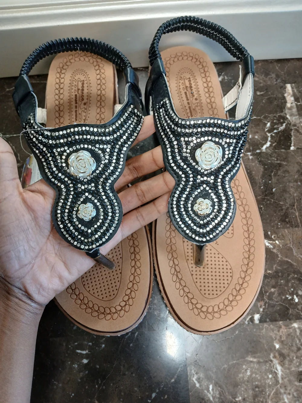 N/A stylish black